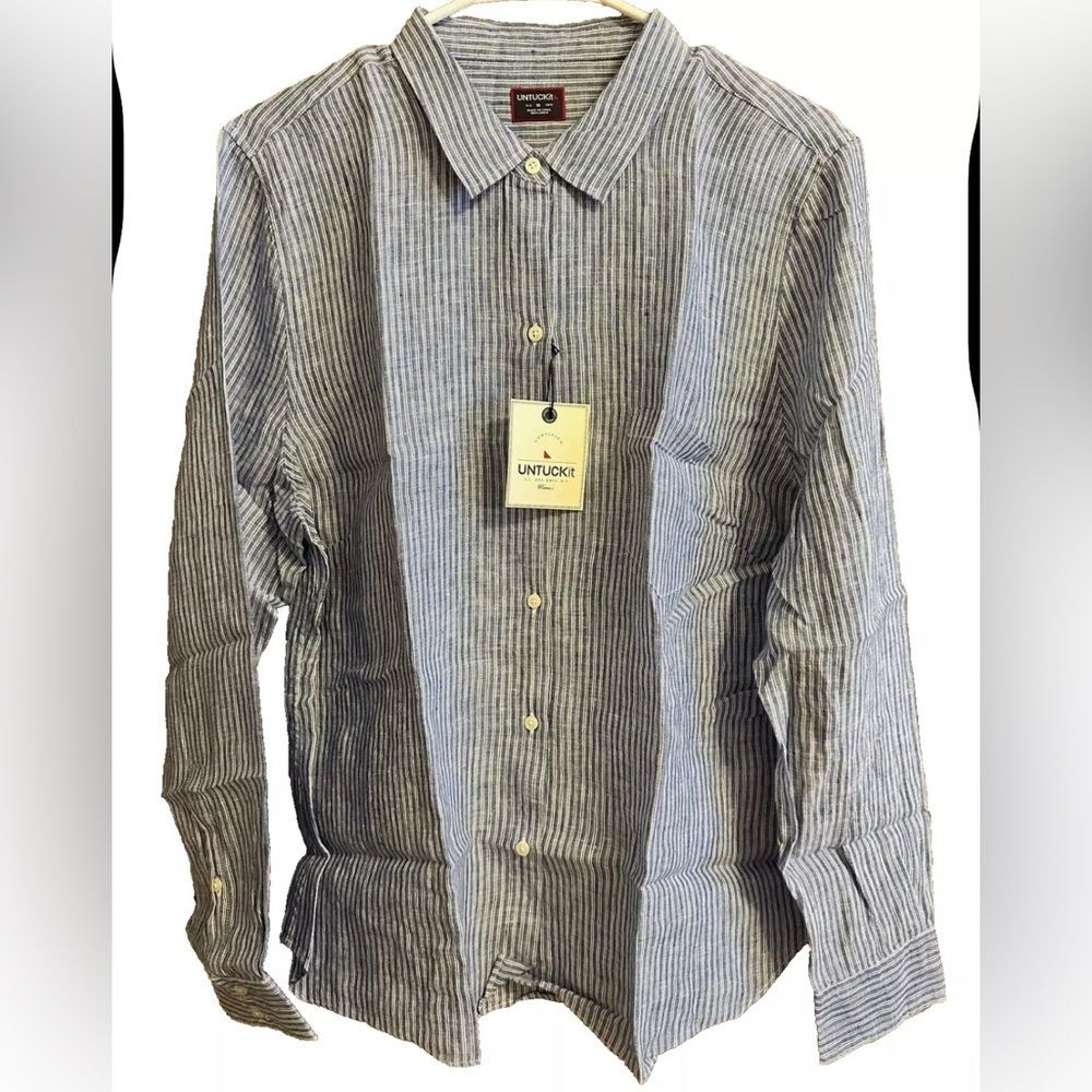UNTUCKit Women’s Villa Fiore Button Down Shirt Size 0 NWT